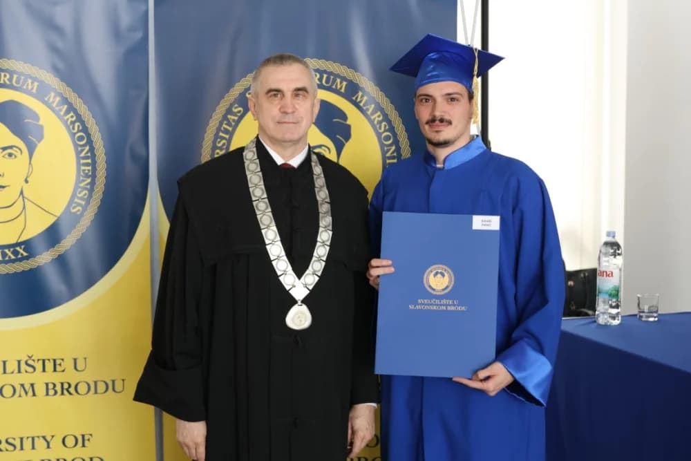 Velika svečanost: Promovirano 148 završnih studenata Sveučilišta u Slavonskom Brodu