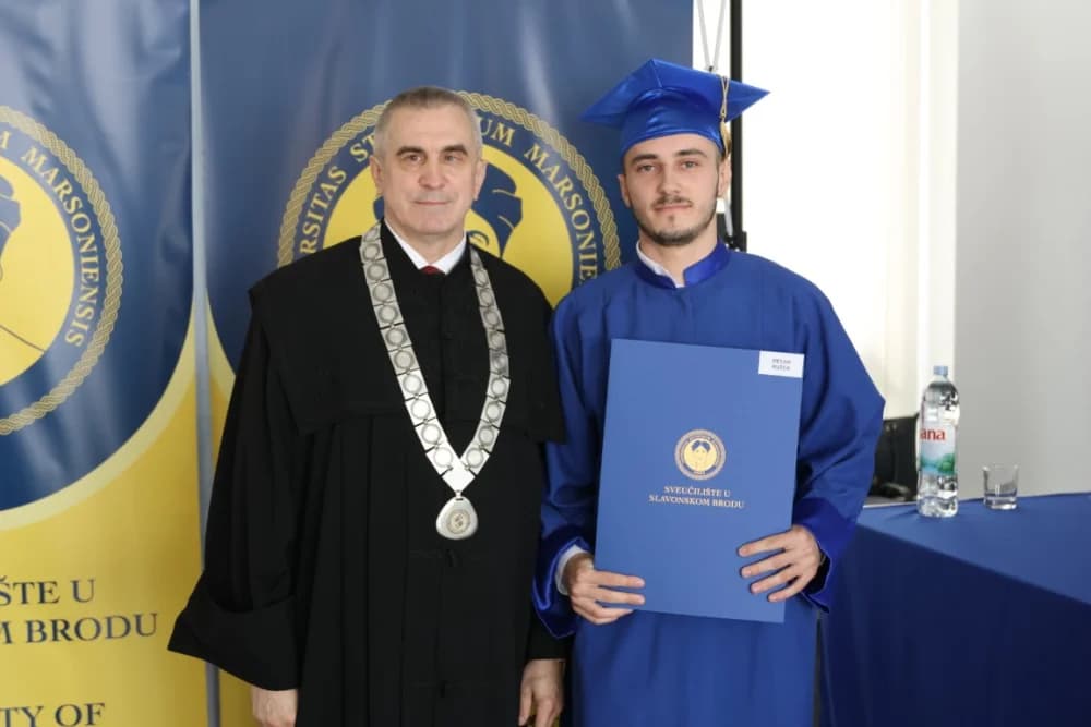 Velika svečanost: Promovirano 148 završnih studenata Sveučilišta u Slavonskom Brodu