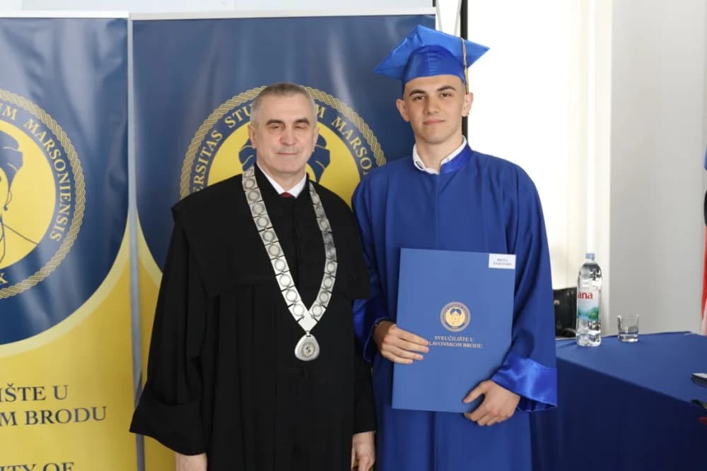 Velika svečanost: Promovirano 148 završnih studenata Sveučilišta u Slavonskom Brodu