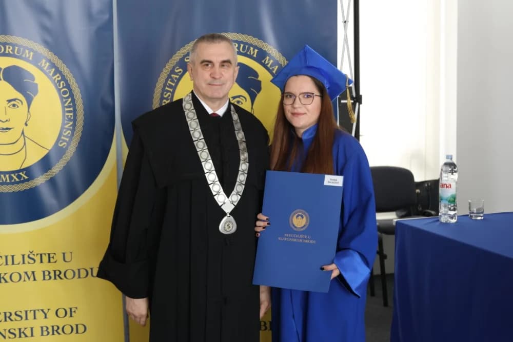 Velika svečanost: Promovirano 148 završnih studenata Sveučilišta u Slavonskom Brodu