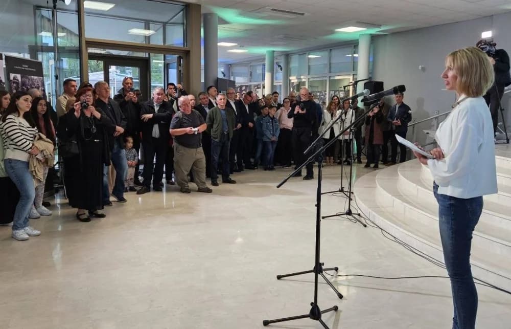 U Muzeju Brodskog Posavlja otvorena izložba ʼBljesakʼ