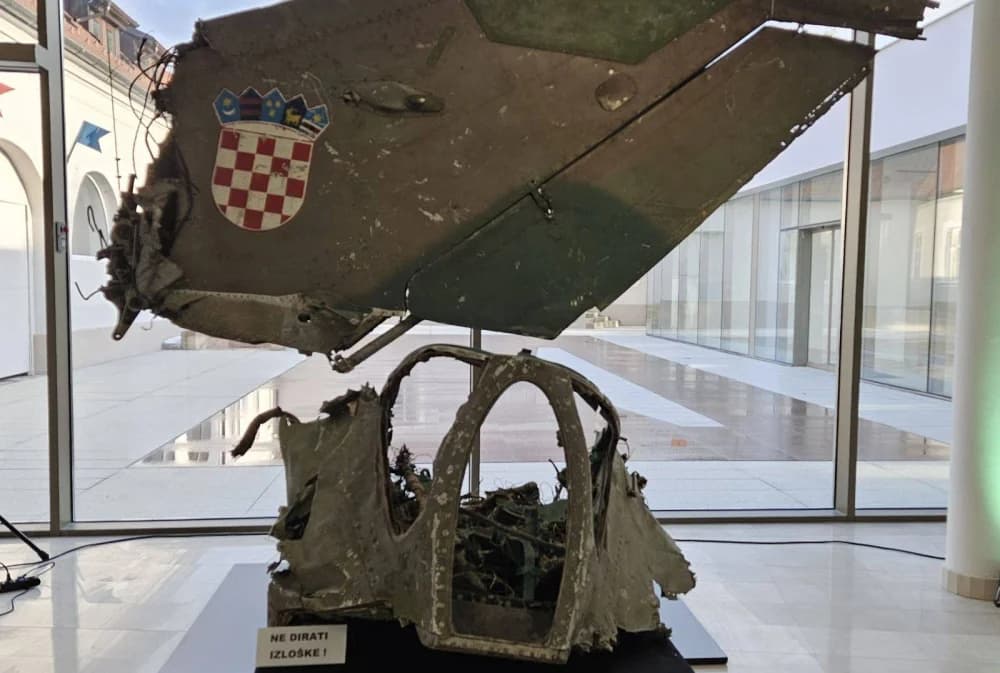 U Muzeju Brodskog Posavlja otvorena izložba ʼBljesakʼ