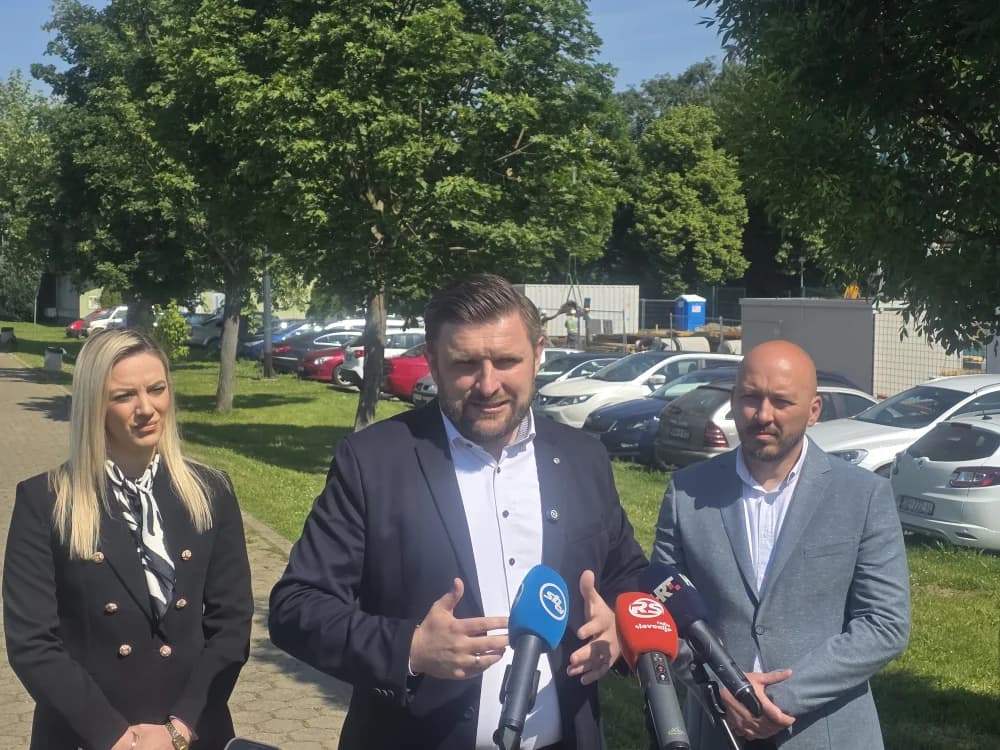Duspara se umorio! „Zar mu sa gotovo 65 nije dovoljno 20 godina političke funkcije – on treba ići u mirovinu“!?