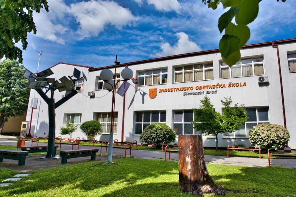 DAN OTVORENIH VRATA INDUSTRIJSKO-OBRTNIČKE ŠKOLE
