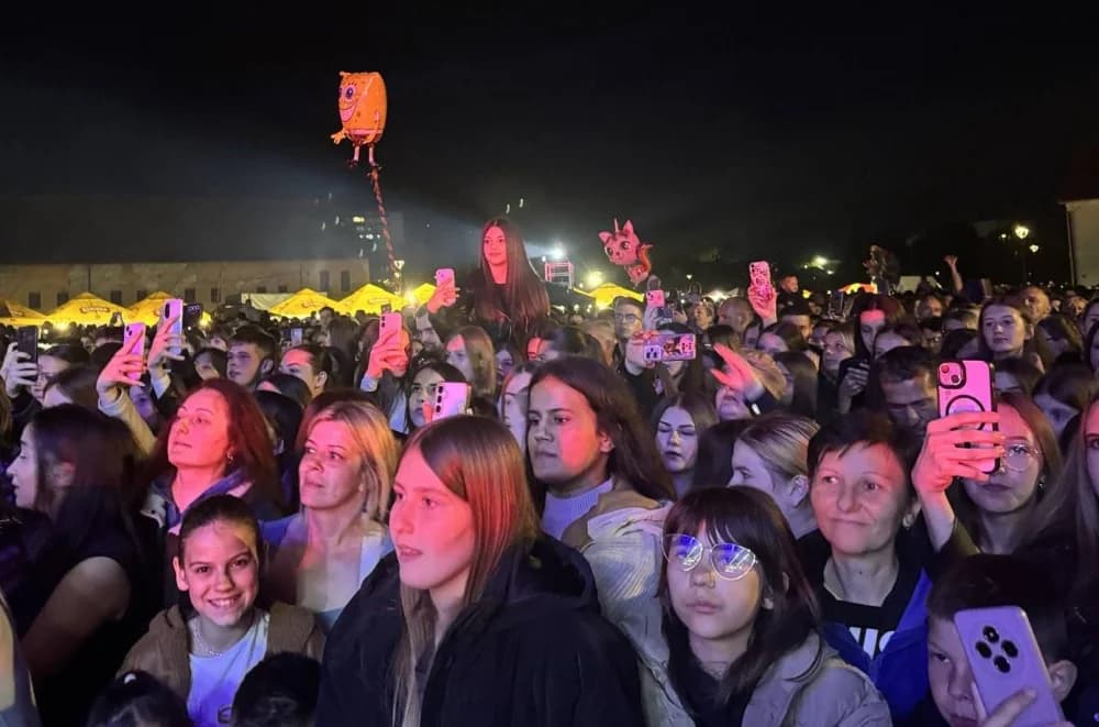 Severina oduševila Brođane koncertom za Dan grada