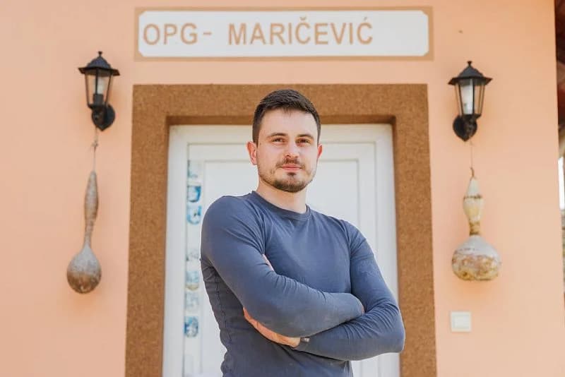 Josip Maričević iz Slobodnice prvi do pobjednice na izboru za najboljeg hrvatskog mladog poljoprivrednika u 2025. godini