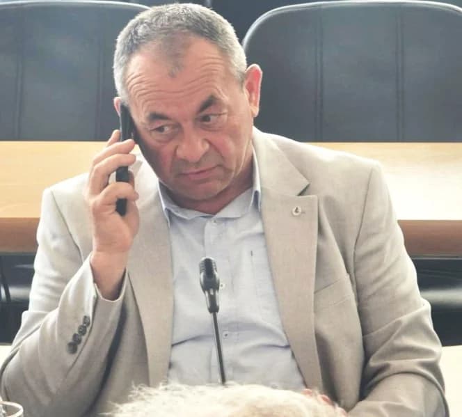 Ne iznosimo nikakve laži o još uvijek općinskom načelniku Petriku! Objavljujemo samo istine koje ga jedna za drugom sustižu – nakon ʼfamoznih česticaʼ doznali smo nešto više o rasipnoj dodjeli financi