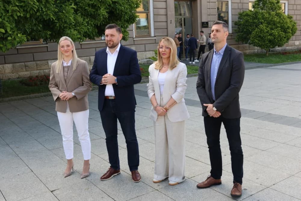 LOKALNI IZBORI 2025. Tomislav Tekić: „Slavonski Brod mora biti grad budućnosti, grad prilika u kojem će mladi ljudi dobro živjeti i u kojima će se moći dalje razvijati“