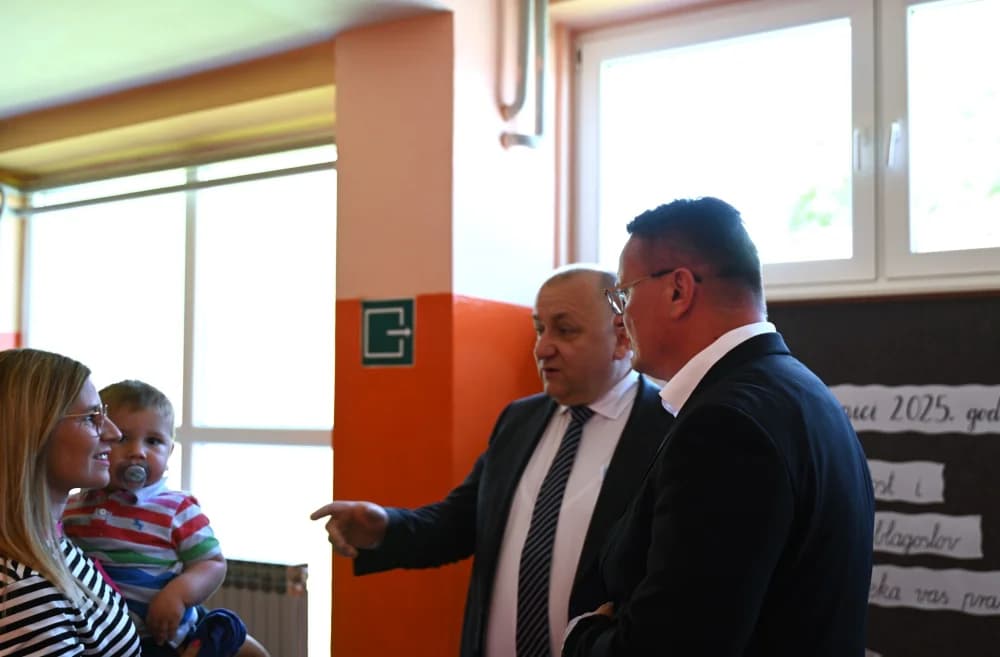 Svečano u Slavonskom Šamcu: 260 godina postojanja i rada osnovne škole