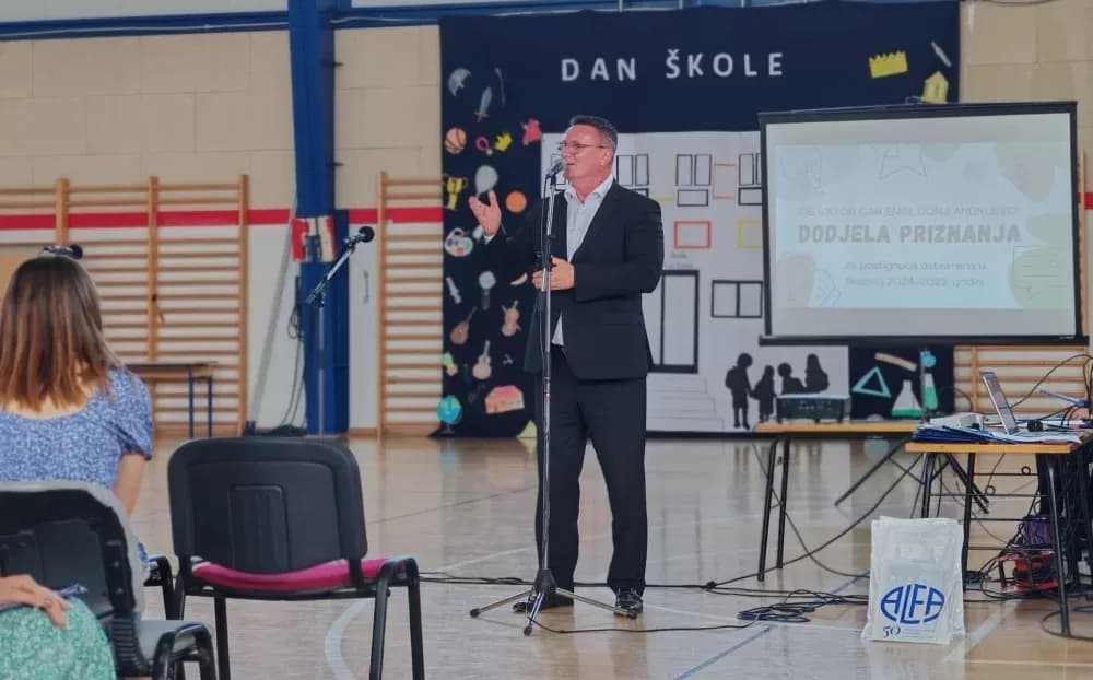 SVEČANO OBILJEŽEN DAN ŠKOLE U DONJIM ANDRIJEVCIMA