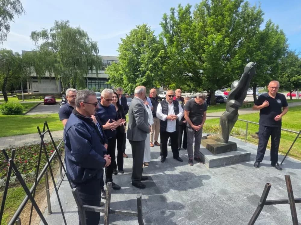 DAN DRŽAVNOSTI: Više delegaciha odale dužnu počast žrtvama Domovinskog rata
