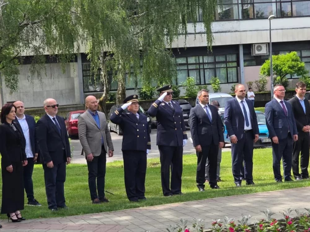 DAN DRŽAVNOSTI: Više delegaciha odale dužnu počast žrtvama Domovinskog rata