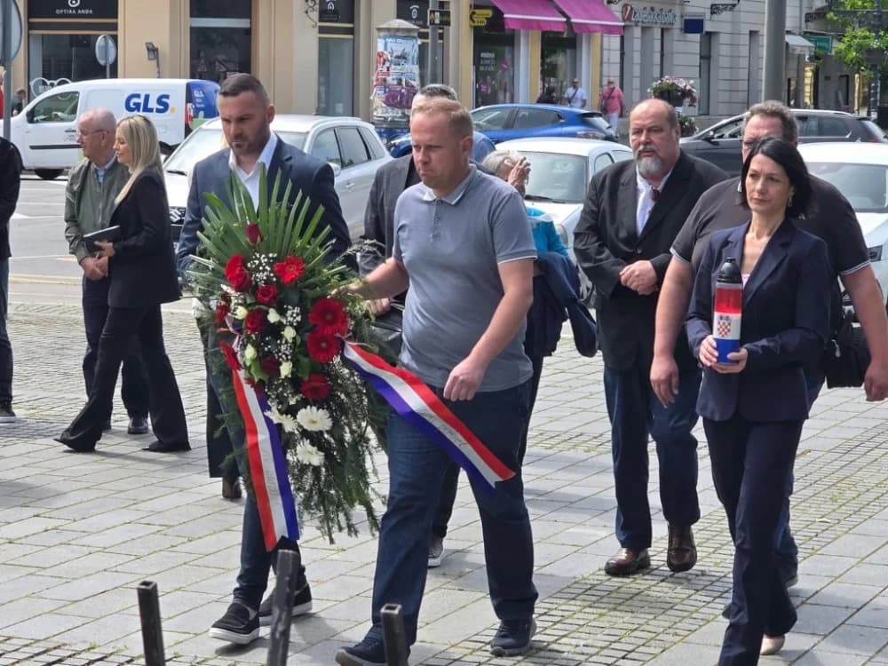 DAN DRŽAVNOSTI: Više delegaciha odale dužnu počast žrtvama Domovinskog rata