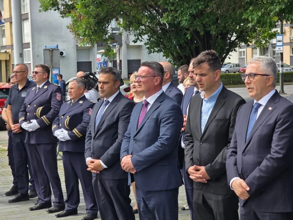 DAN DRŽAVNOSTI: Više delegaciha odale dužnu počast žrtvama Domovinskog rata