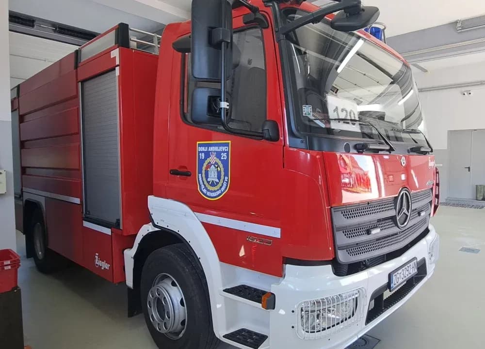 Stoljeće dobrovoljnog vatrogastva u Donjim Andrijevcima - volonterstvo i humanost za primjer svima