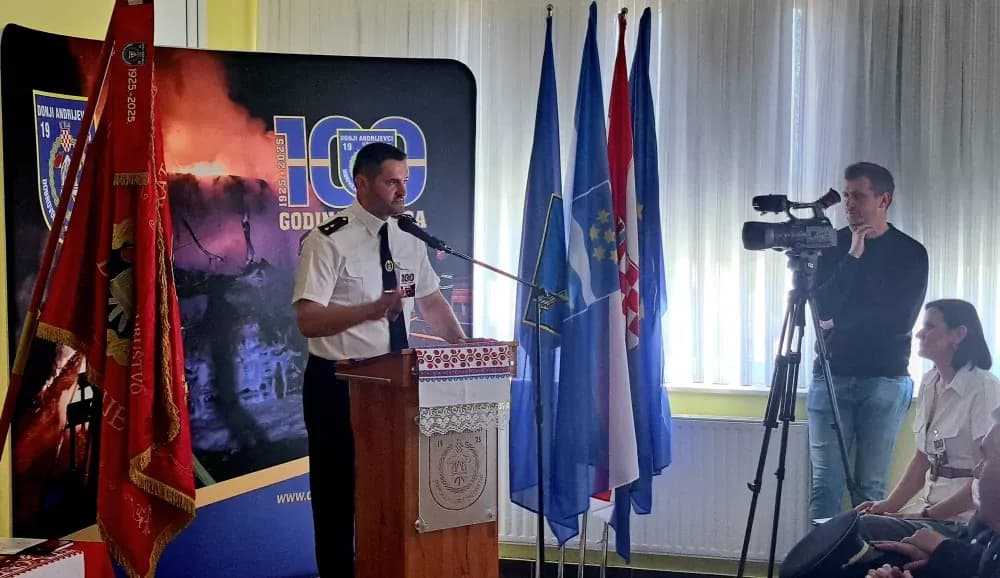 Stoljeće dobrovoljnog vatrogastva u Donjim Andrijevcima - volonterstvo i humanost za primjer svima