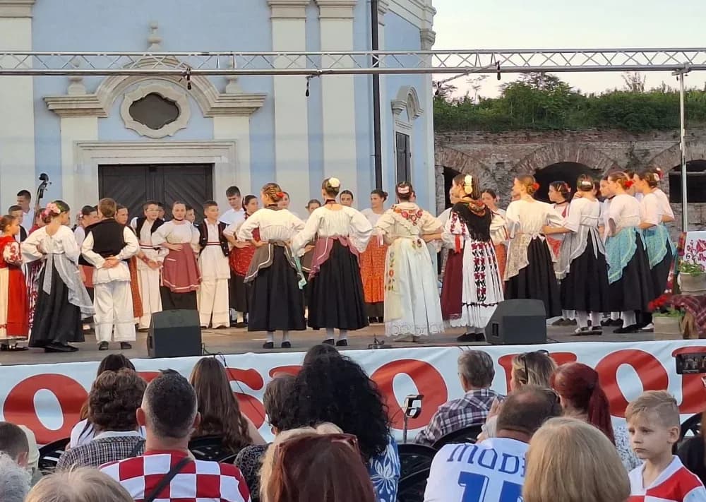 Uskoro središnji program najvažnije i najstarije folklorne manifestacije u Lijepoj Našoj - 61. BRODSKO KOLO