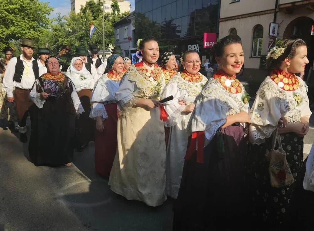 Uskoro središnji program najvažnije i najstarije folklorne manifestacije u Lijepoj Našoj - 61. BRODSKO KOLO