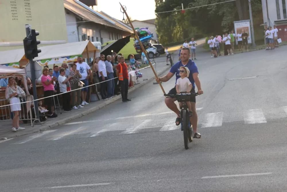 Pobjednik ovogodišnje Vinske alke Mihovil Štivić, a Vinskog maratona Danijel Gomerčić