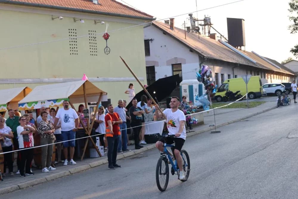 Pobjednik ovogodišnje Vinske alke Mihovil Štivić, a Vinskog maratona Danijel Gomerčić