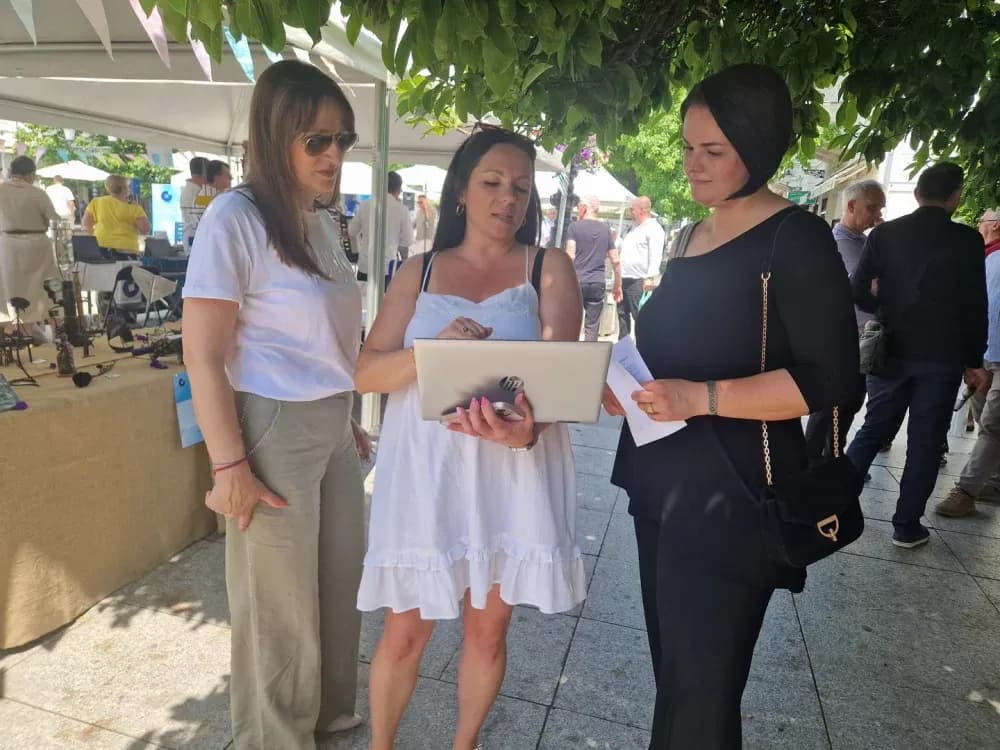 Brodski Korzo oživio uz mirise, boje i zanate 3. Obrtničkog sajma