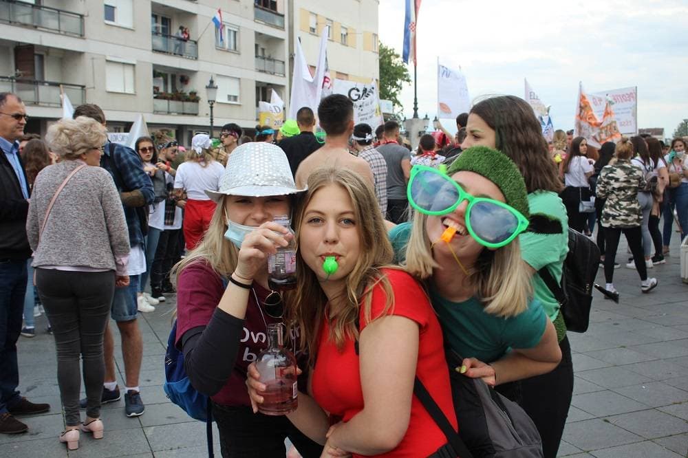 Hodočastili 15 kilometara svetom Anti i spojili dvije župe u dvije države