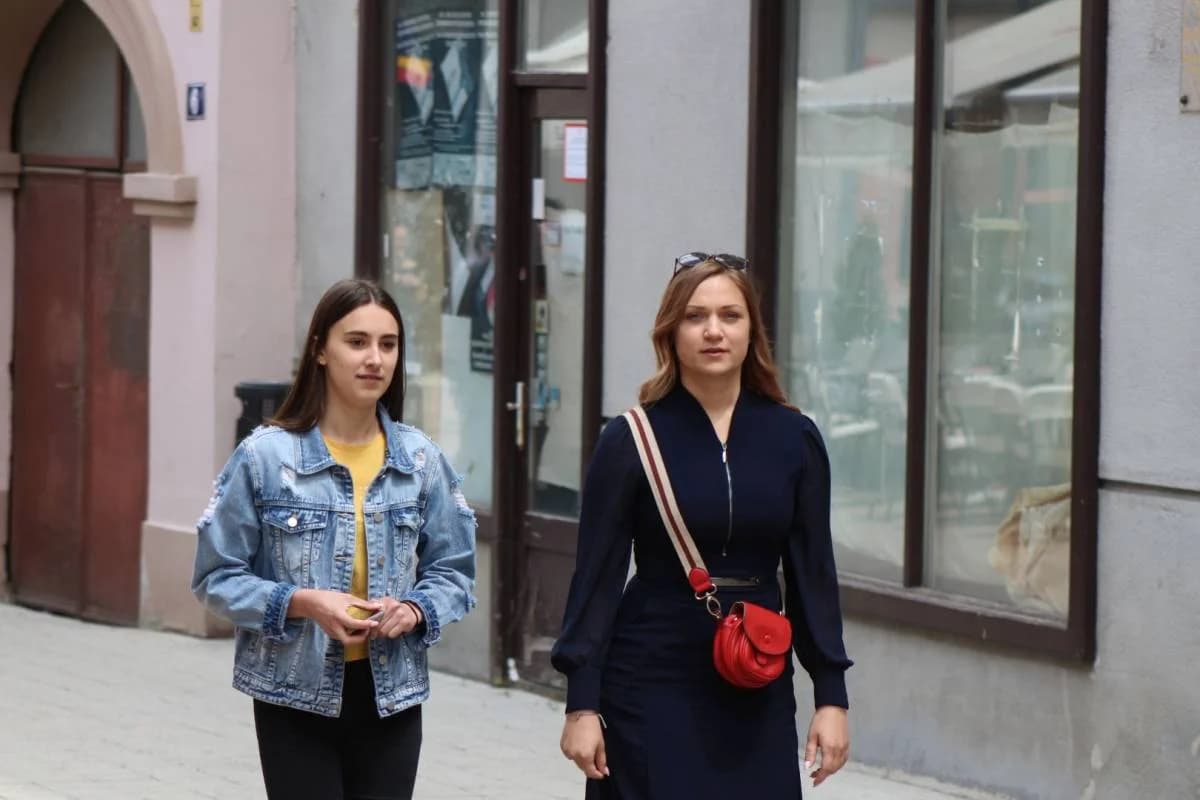 LJETO U SIBINJU: Brojna publika oduševljena nastupom KUD-ova i Slavonskih lola