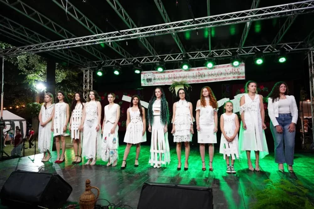 LJETO U SIBINJU: Brojna publika oduševljena nastupom KUD-ova i Slavonskih lola