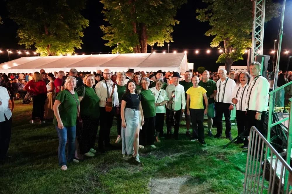LJETO U SIBINJU: Brojna publika oduševljena nastupom KUD-ova i Slavonskih lola