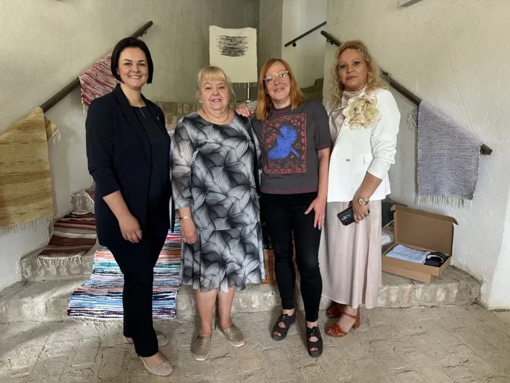 Održana Izložba tkanih tepiha projekta TEPIH: Snaga zajedništva, inkluzije i ekologije u Kući tambure