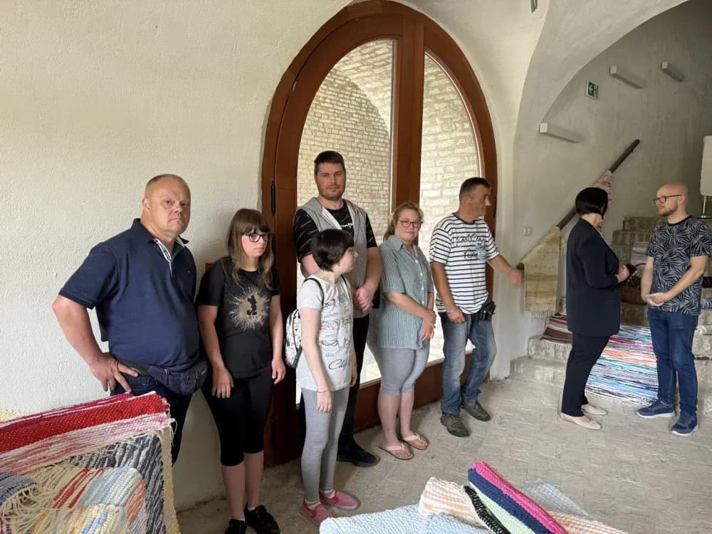 Održana Izložba tkanih tepiha projekta TEPIH: Snaga zajedništva, inkluzije i ekologije u Kući tambure