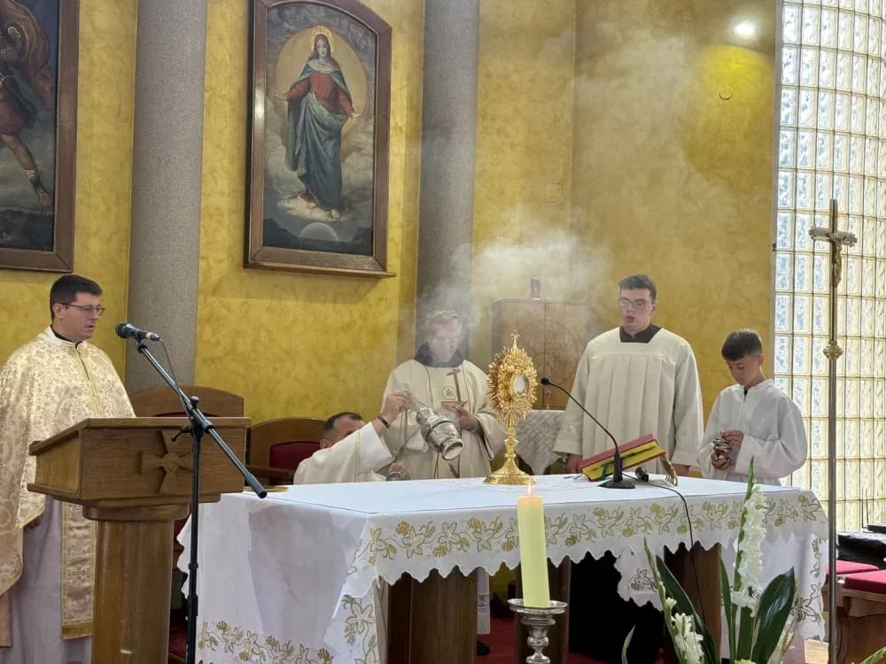 Svečano obilježeno Tijelovo u Slavonskom Brodu