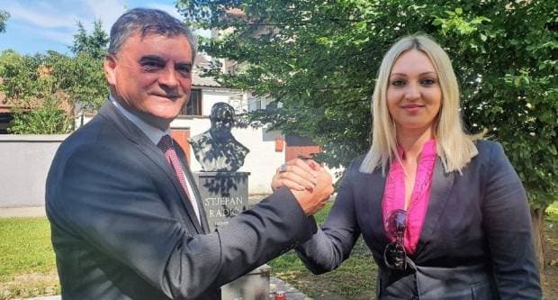 Ulazak u ljeto tijekom magične noći uz paljenje Ivanjskog krijesa