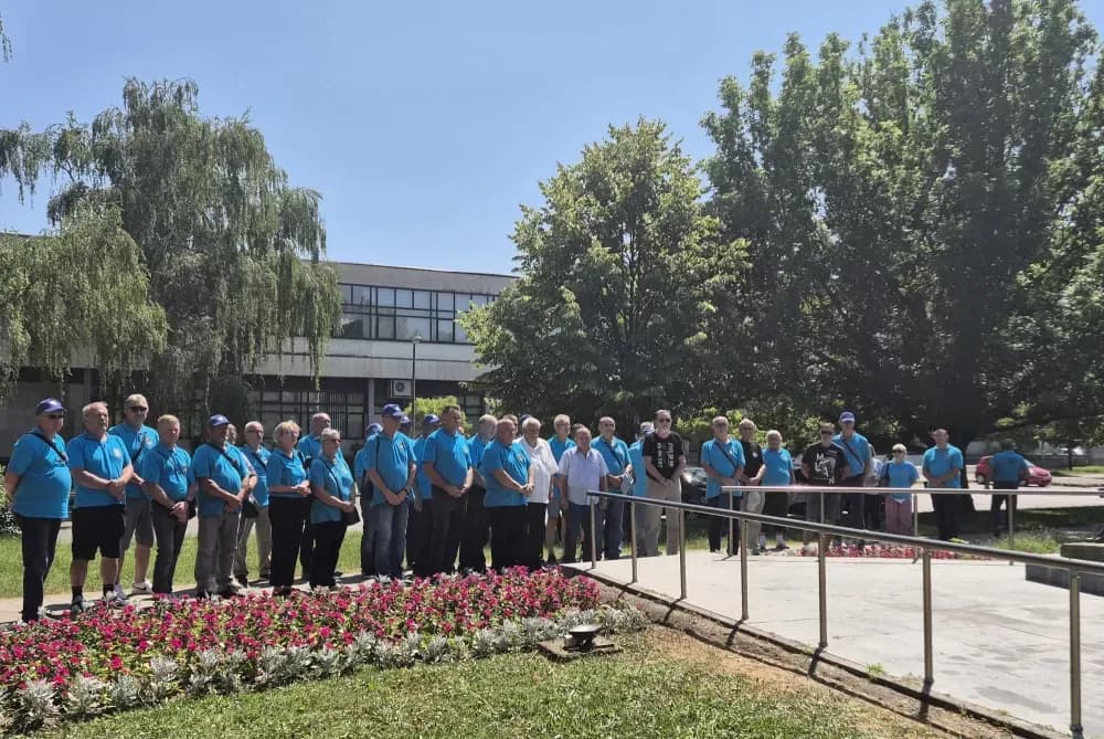 Udruga pripravnika 153. brigade iz Velike Gorice odala počast slavonskobrodskim braniteljima