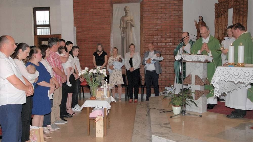 UOČI KONJIČKOG TURNIRA U PLETERNICI: Na Trgu bećarca obavljeno javno izvlačenje startnih brojeva