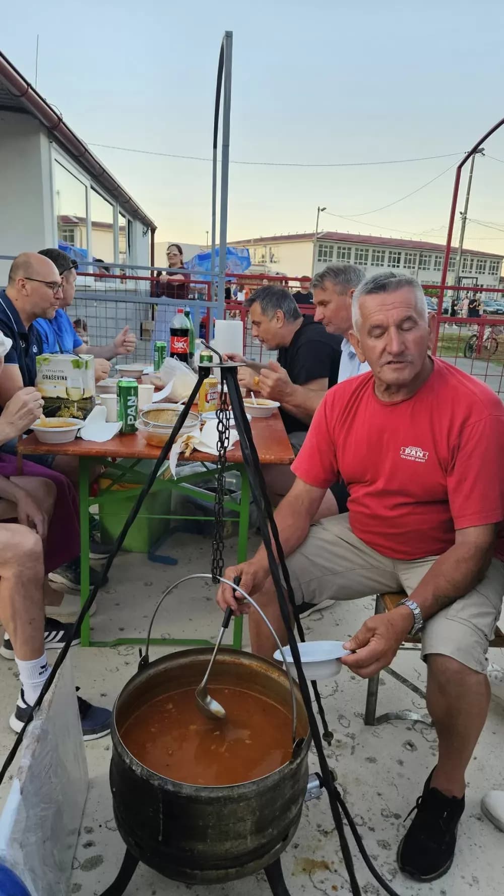 Najbolji čobanac u Podcrkavlju skluhala ekipa iz Tomice