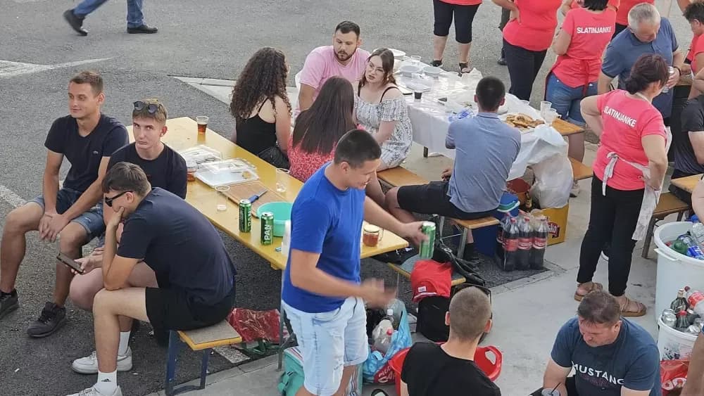 Najbolji čobanac u Podcrkavlju skluhala ekipa iz Tomice