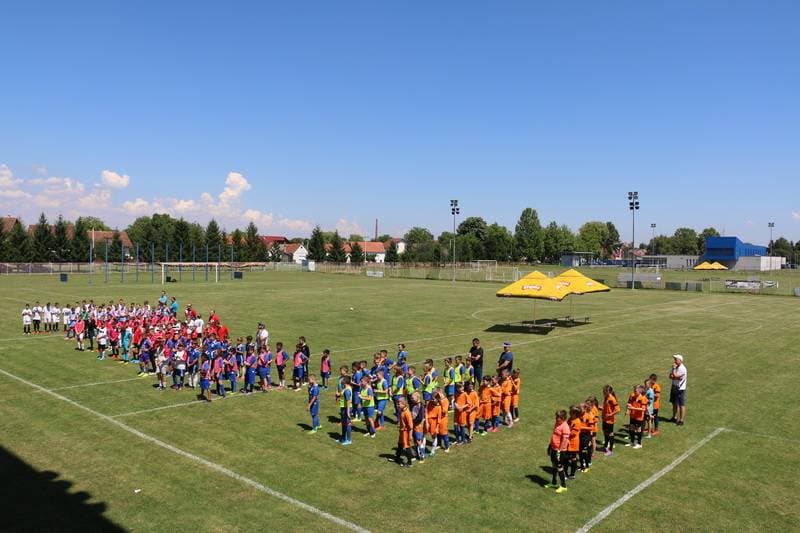 Presretač zaustavio dvije vozačice zbog prebrze vožnje – jedna upravljala vozilom čak 210 km/h