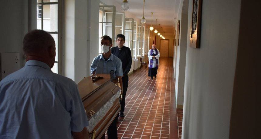 [NAJAVA] „KNJIGNIK„ PLETERNIČKE KNJIŽNICE U srijedu na Trgu bećarca kviz za mlade i predstava za djecu