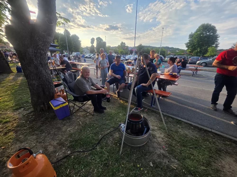 Pobjednik 11. Fišijade u Sibinju je Miro Vrančić iz Slavonskog Broda, 2.mjesto osvojio je Tomislav Radičević iz Male Kopanice, 3. ekipa Bagy iz Sibinja