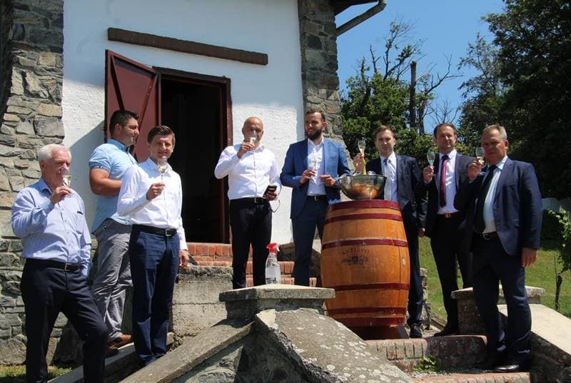 Nova požeška tržnica dobila kafić po menu Apollo