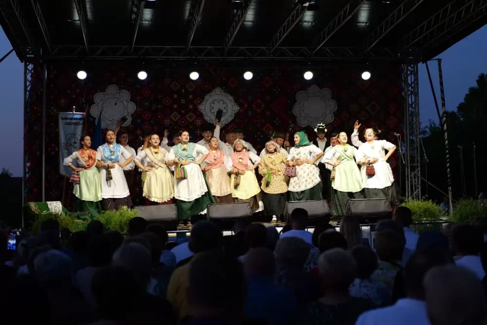 Odvoračka sela pokazuju i dokazuju kako se čuva tradicija: Uz KUD-ove, Branka Polića, Žeteoce i četiri dive fešta do jutarnjih sati