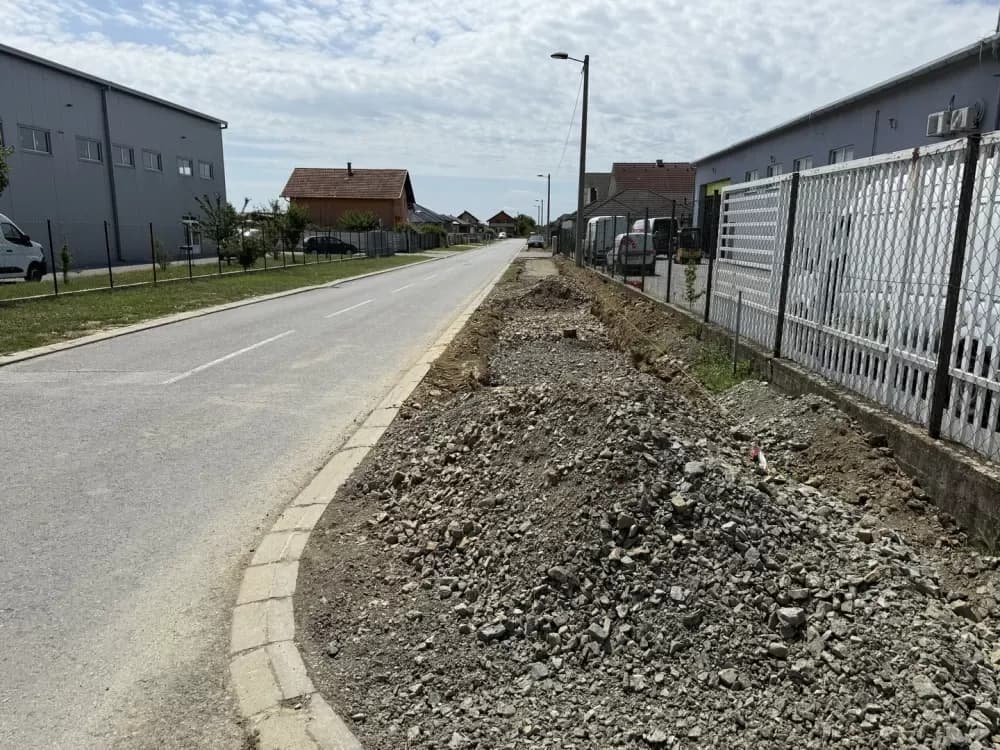 U tijeku radovi na izgradnji pješačke staze u više gradskih ulica