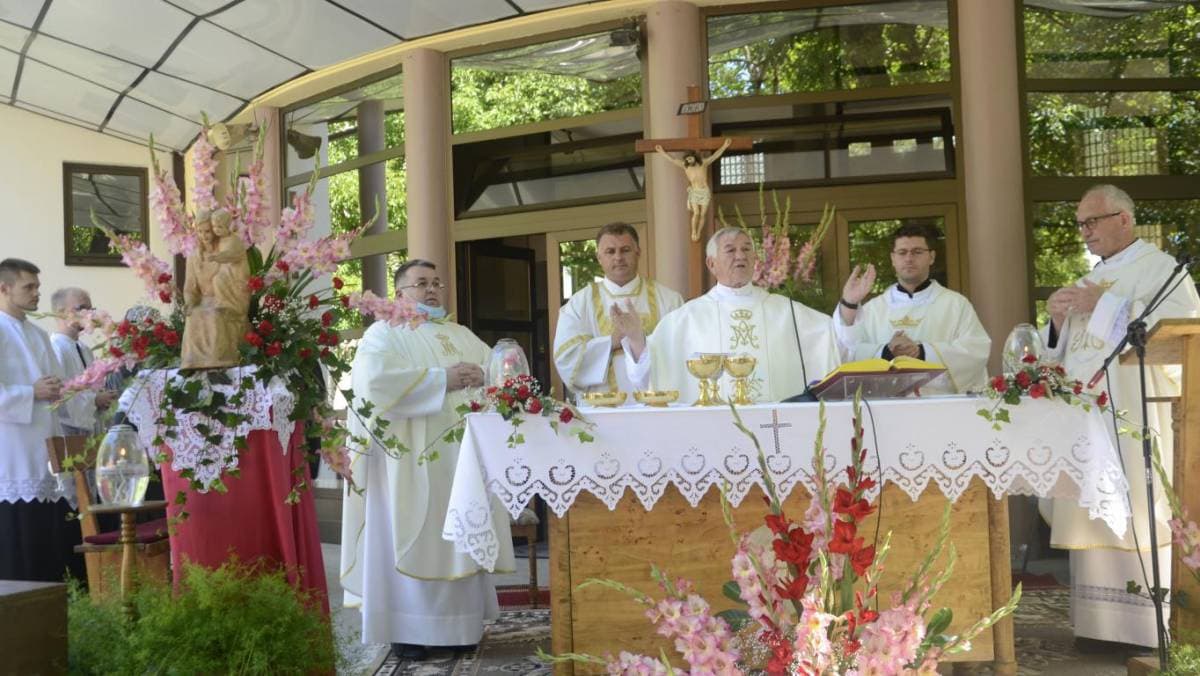 Vetovački umirovljenici  dobili opremu za viseću kuglanu