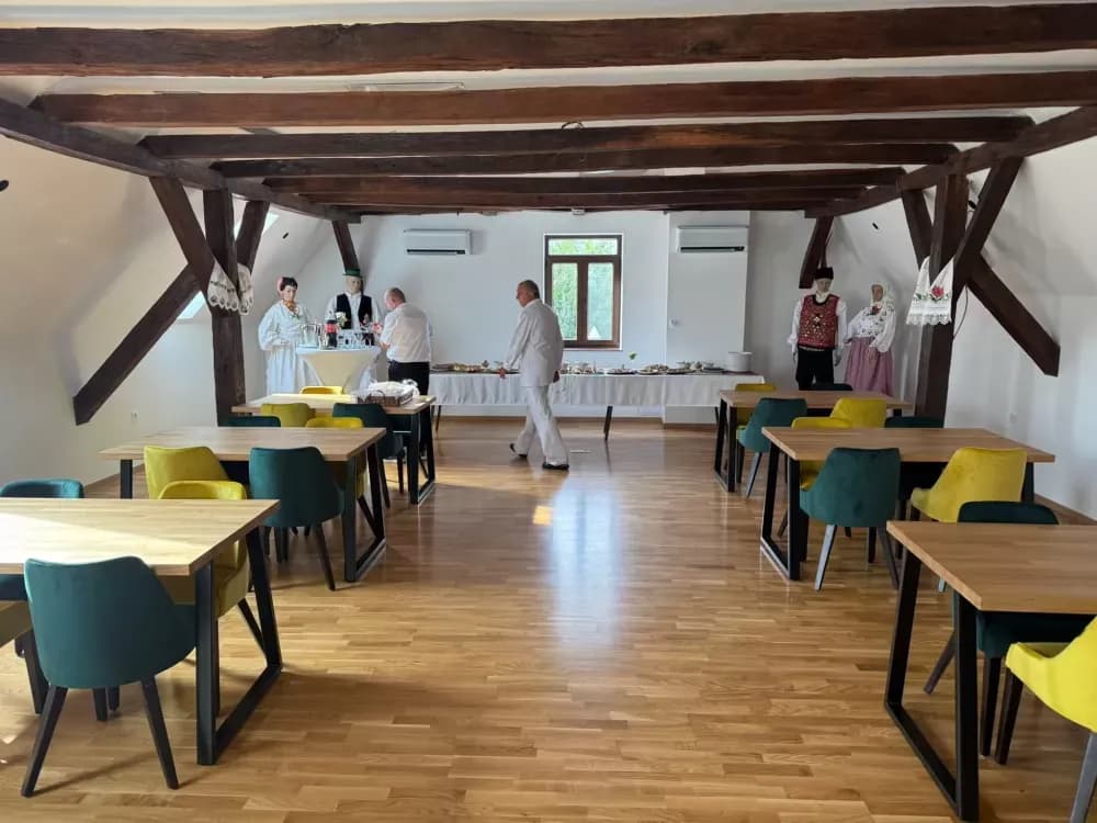 SIKIREVCI - Otvorena kušaonica tradicionalnih jela u slavonskom selu: ʼČetvero zaposlenih vratilo se iz Austrijeʼ
