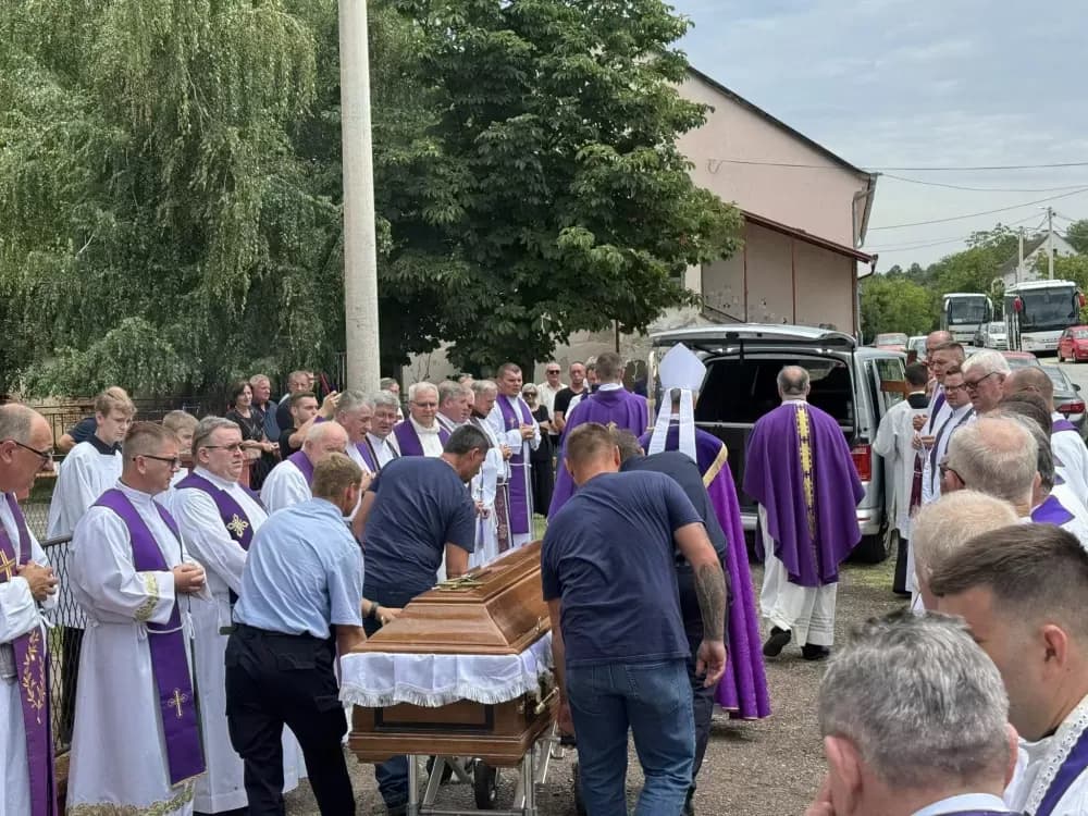 ODVORCI: Oproštaj od vlč. Josipa Kalmara, čovjeka i svećenika kojega se neće tek tako zaboraviti