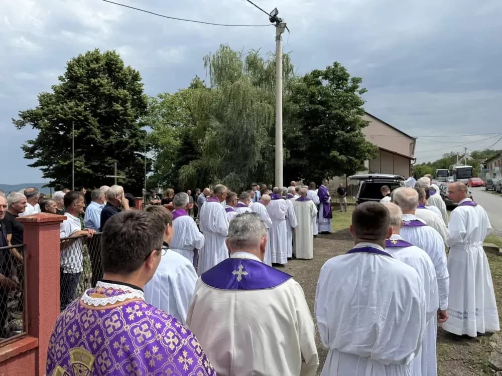 ODVORCI: Oproštaj od vlč. Josipa Kalmara, čovjeka i svećenika kojega se neće tek tako zaboraviti