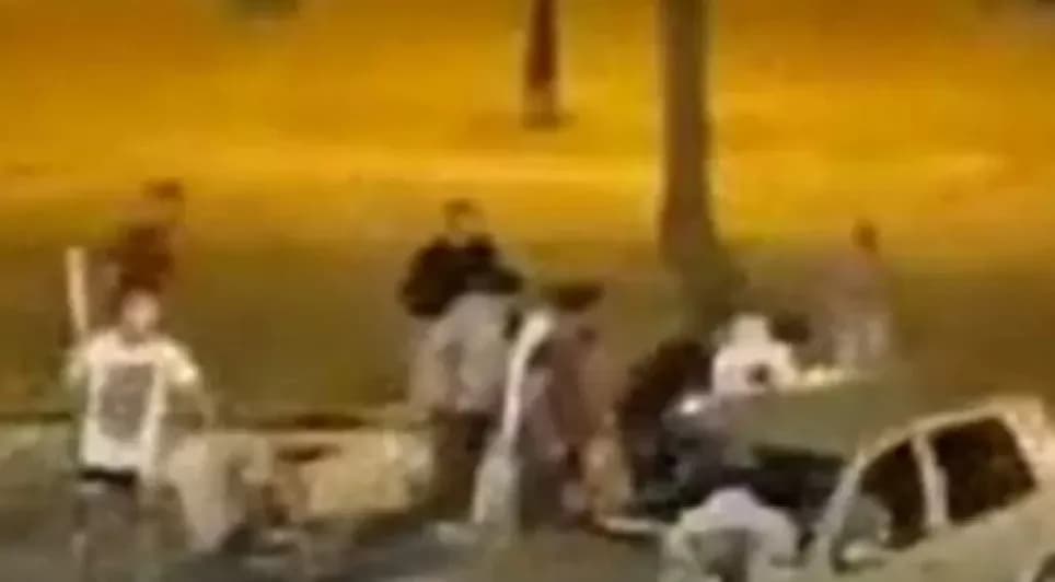 Masovna tučnjava u Sl. Brodu: Ozlijeđeno više osoba, jedna teško