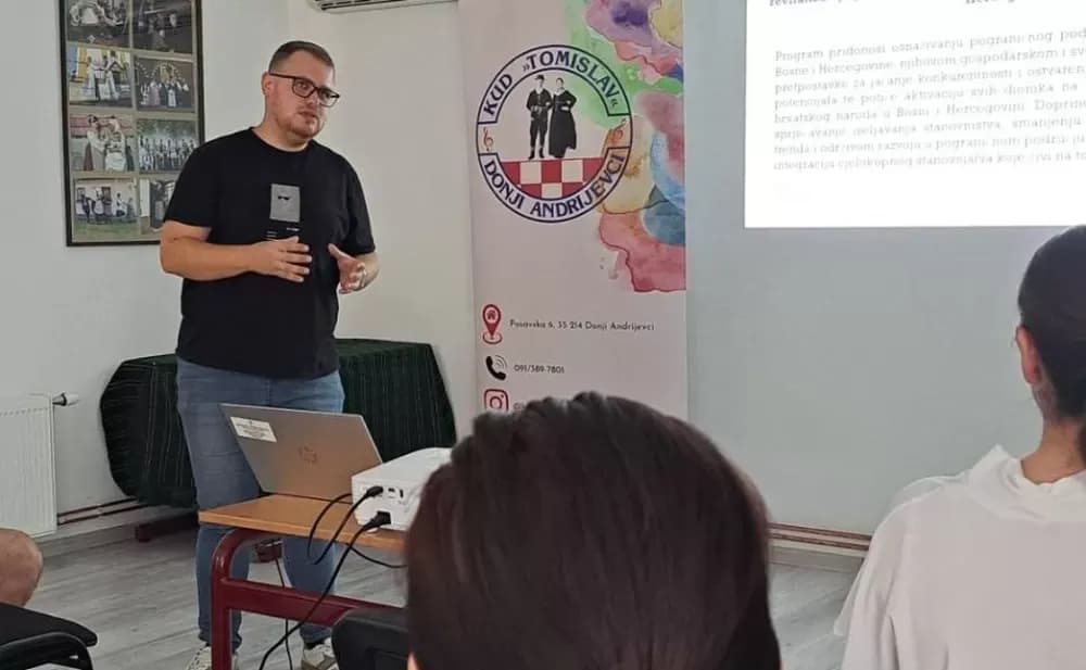 Andrijevačkom KUD-u ʼTomislavʼ bespovratni euri za još jedan dobar projekt