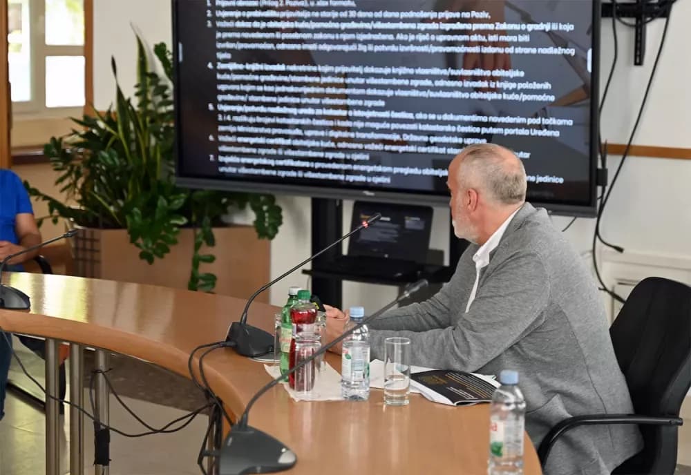 Građanima Sl. Broda predstavljen pilot-projekt zamjene kućnih ložišta: ʼNa raspolaganju smo za svu stručnu i tehničku podrškuʼ